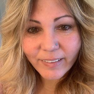 Meet your Posher, Dominica